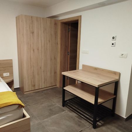 Apartma Mamut 1850 カムニーク エクステリア 写真